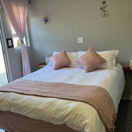 Stellies Accommodation - Room 2 Keetmanshoop Extérieur photo
