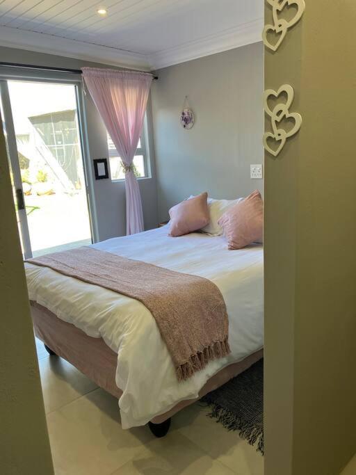 Stellies Accommodation - Room 2 Keetmanshoop Extérieur photo